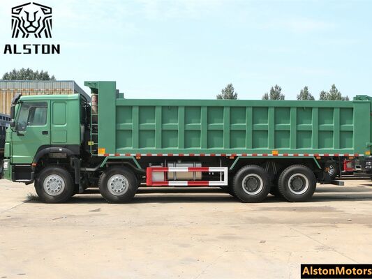 Une nouvelle camionnette à grande capacité Sinotruk Howo 8x4 375HP à vendre en Angola